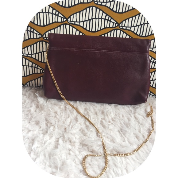Maroon clutch - Picture 2 of 3